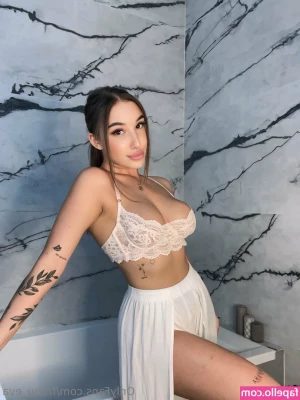 frauu_eva [ frauu-eva ] - he wanted me to ride it like a cowgirl