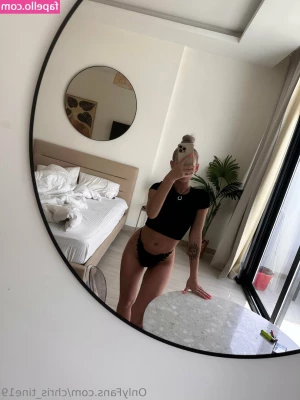 chris_tine19 [ chris-tine19 ] - Cum get in bed with me  amp  let me take control