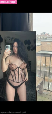 dellacarolyn - Happy Friday!! 👅