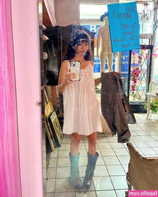 Malina Weissman [ malina-weissman ] - Wanna see more  Dont be shy to ask