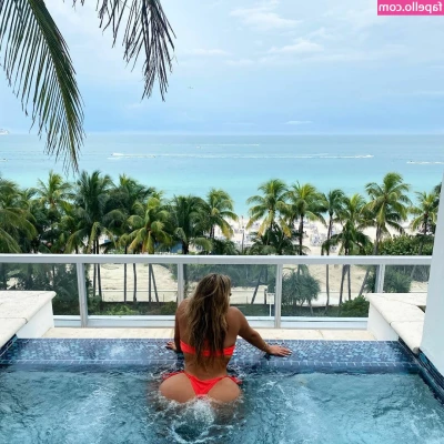 Carolina - I make your fantasies come true