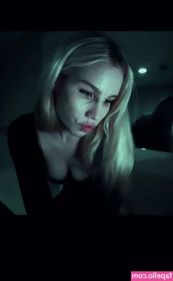 Colette Cherry [ colette-cherry ] - เล่นกระจก 💤