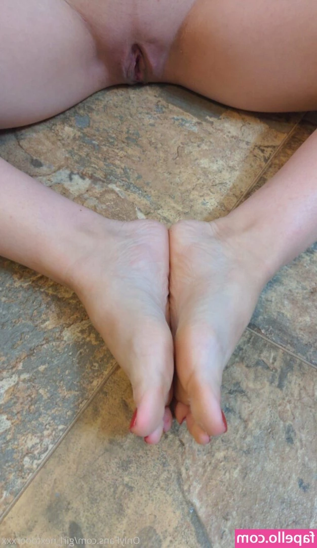 girl_nextdoorxxx [ girl-nextdoorxxx ] - Still not 100  cured   but i love this to much   Kiss Juliana