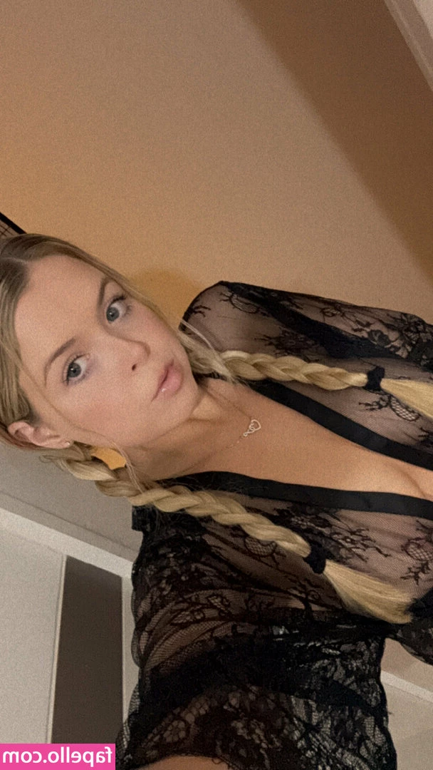 onllybethh - Anyone down to oil me up  Sure  it s LA but sometimes I need to cheat