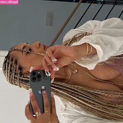 Naomi Berlin [ naomi-berlin ] - Nothing like that post-fuck glow✨