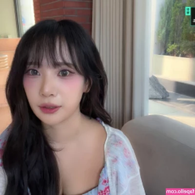dami_amond [ dami-amond ] - I’ll make all your fantasies come true😈