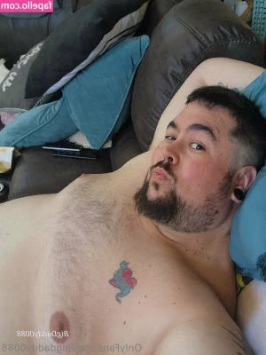 bigdaddy0088 - Energized and ready to make you cum 💦💦