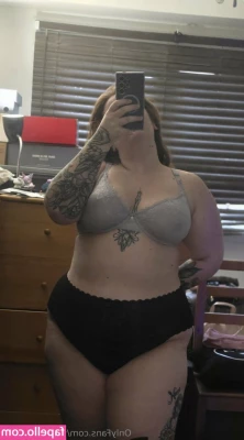 weedqueen.97 [ weedqueen-97 ] - Rise and shine babes of onlyfans!!   It’s Saturday and today we are