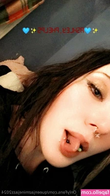 queenjazminejazz2024 - Oh, are you're supposed to wear panties under fishnets? 😳 