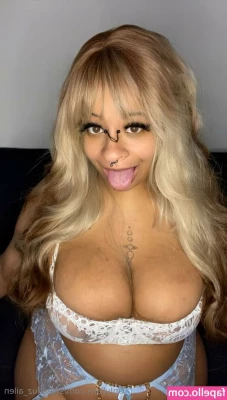 sweetluz_ailen [ sweetluz-ailen ] - Kiss me like you miss me but Ch ke me like I m a dirty little slut 