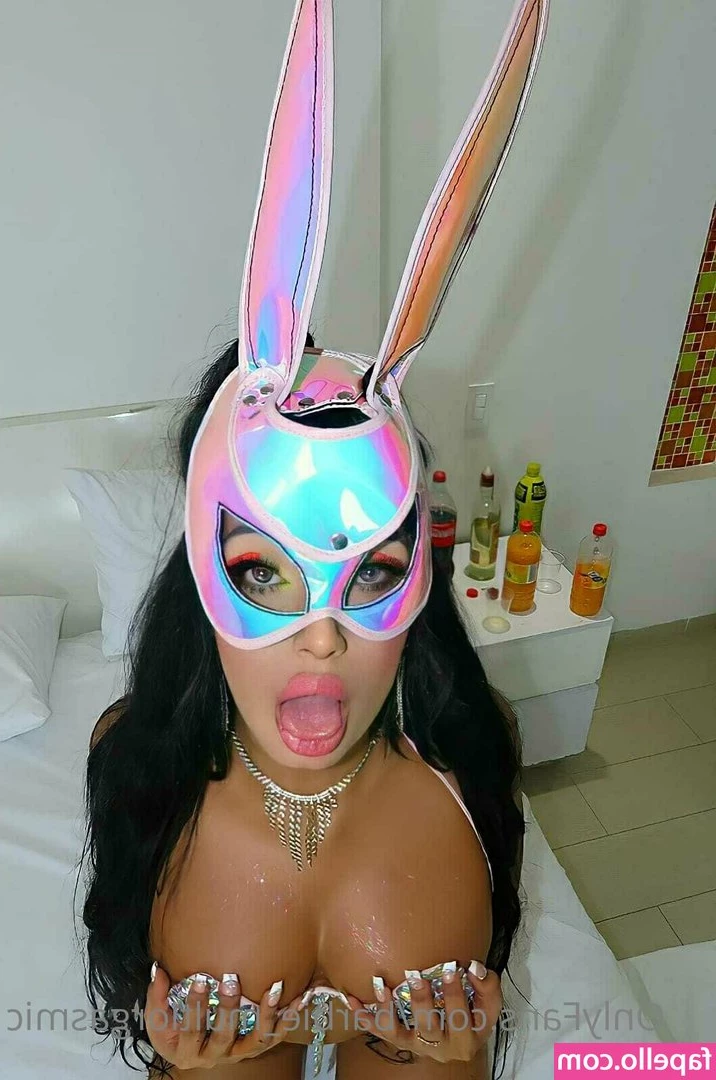 Barbie_multiorgasmic [ barbie-multiorgasmic ] - cotton candy queen 😛 who wants to taste my sugar?
