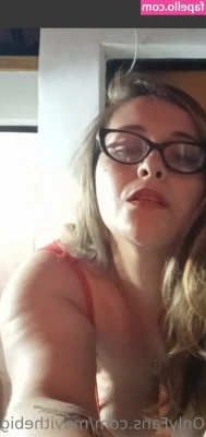 mavithebigmom - Who wants to see me sit on