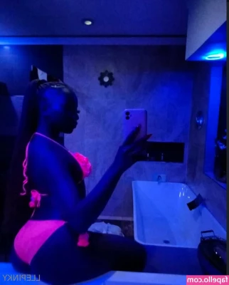 llepinky - Ur flexible gypsie play toy for the night👅 What do you want me to