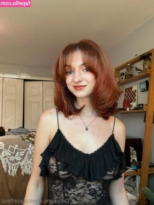 Lolwhatgod [ lolwhatgod-9 ] - Hey y all  DM me and let me know what you want to see  Obviously