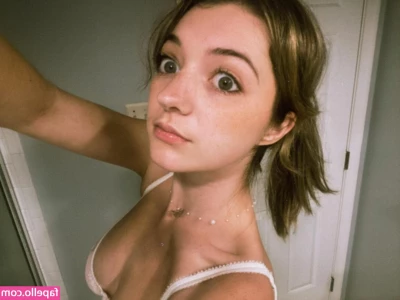 Lolwhatgod [ lolwhatgod-9 ] - I am hot   for u daddy  estoy caliente para ti papi