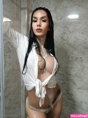 janicegrifith - i need a chair  will you give me your face