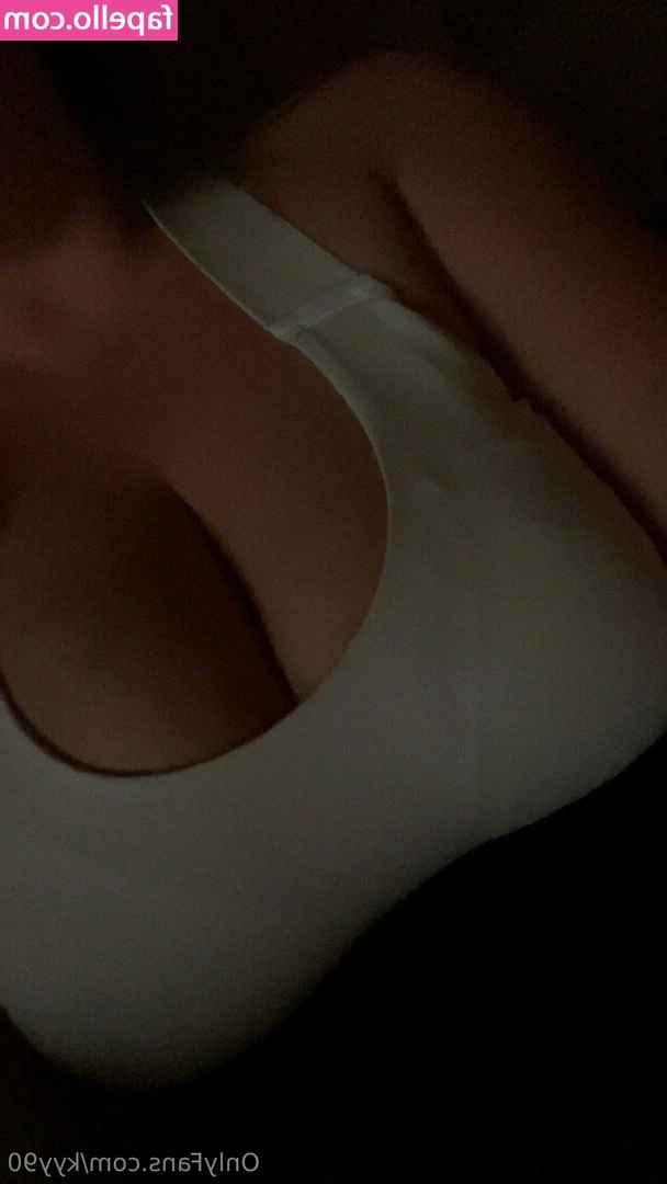 kyy90 - checking my shape  now i am eat many good fats