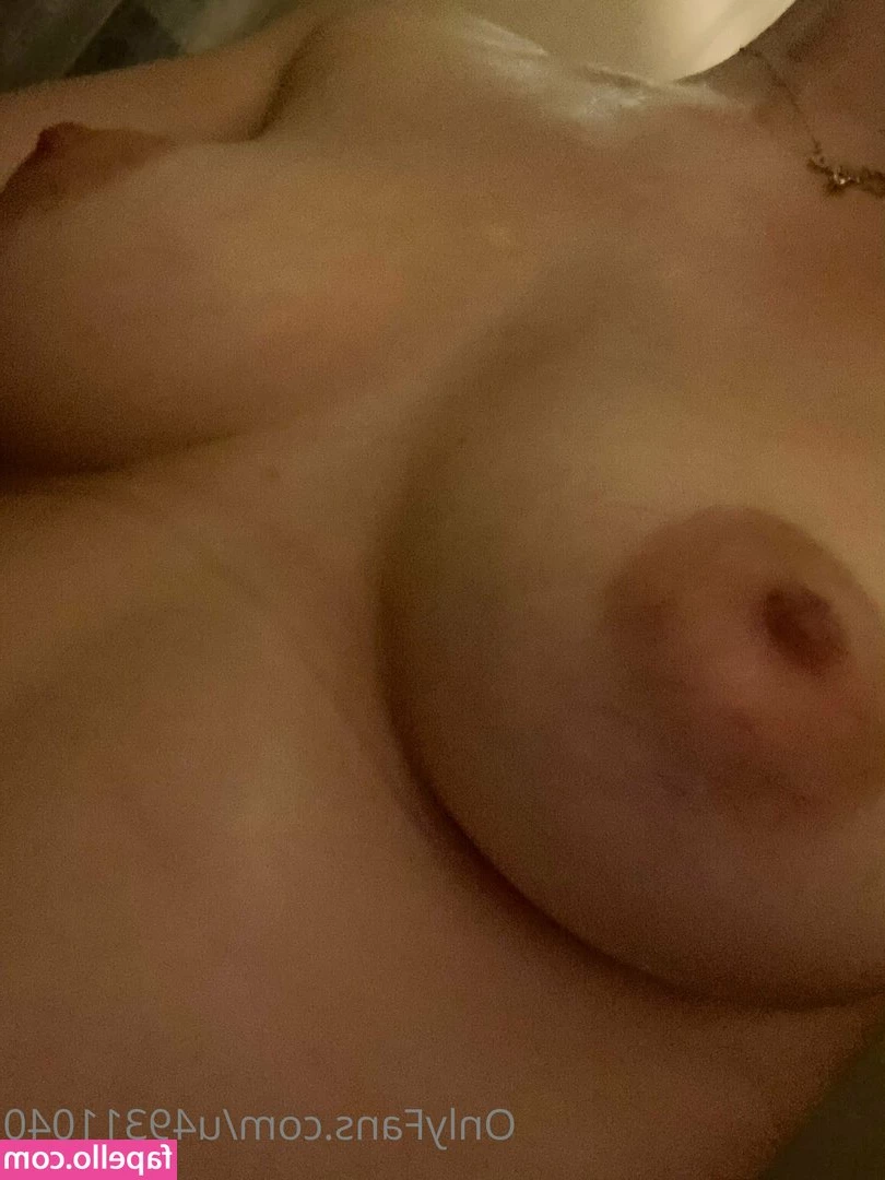 u49311040 - Oh no look who's been doing naughty things in the shower again 🤭