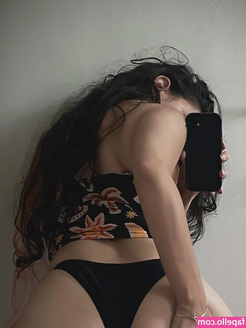 Ayla Da Lua [ ayla-da-lua ] - Gas mask love -   What do you think of the combination with the