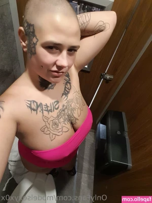 modelsexyx0x - Do you like briefs  Fits me well