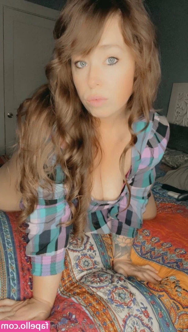 ivymiaexplicit - I directed  recorded  edited and starred in my own video this morning