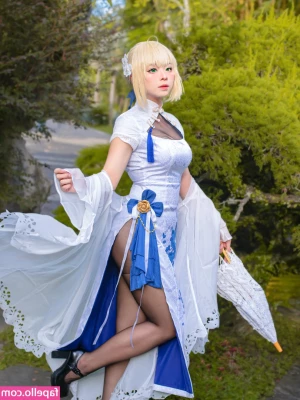 ritheania.c [ ritheania-c ] - Worship my feet while I play the game  Part 3  Finished Footrest