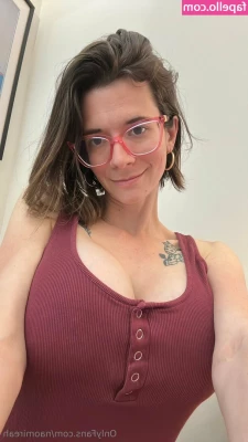naomireah - lil healthy drive by action 😋   I need YOU to eat something else