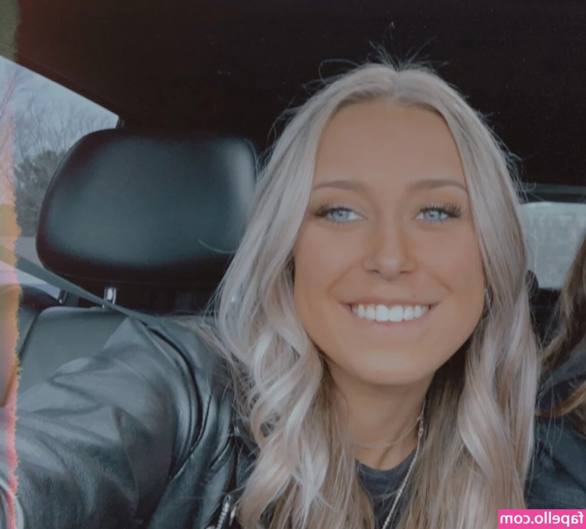 Joelle Hugney [ joelle-hugney ] - Cum chat with me babe😘
