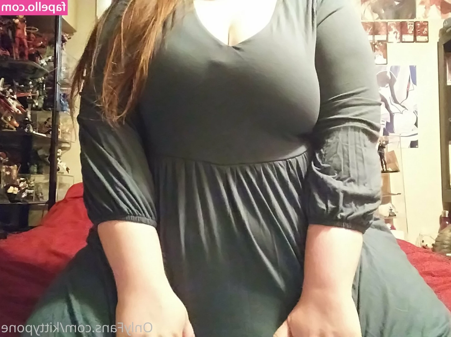 kittypone - See how much I love to be a Dom . !!!