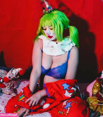 onlyhonks - Was super horny after watching twitter  Let me know what you think