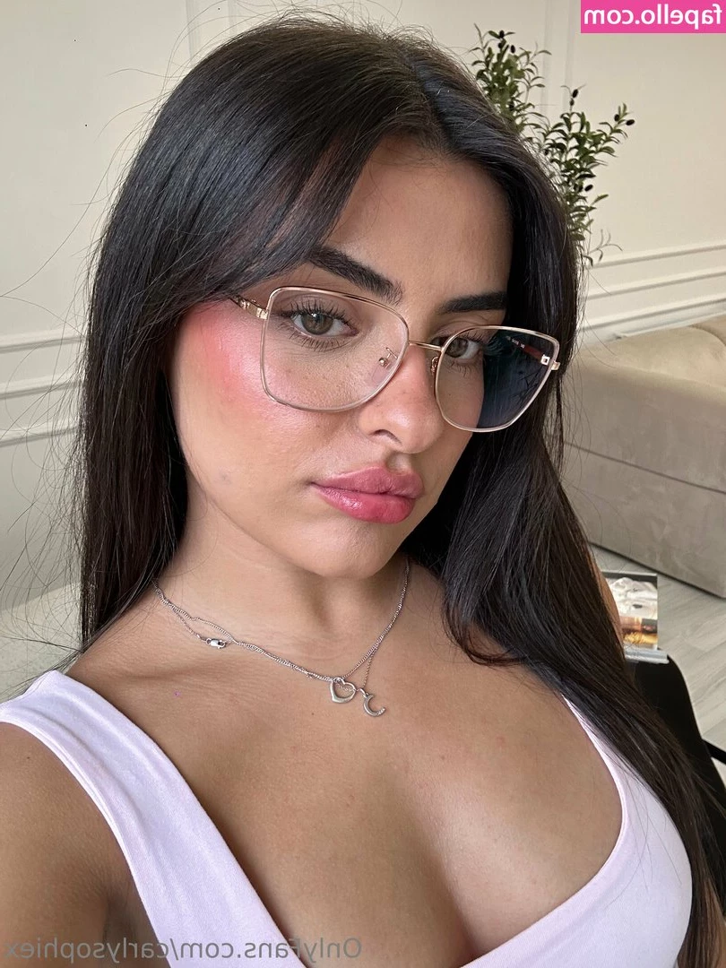 carlysophiex - I will swipe with my tits out for you   would you like that
