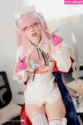 Fantasy Factory [ fantasy-factory ] - Do you guys like my new lingerie?