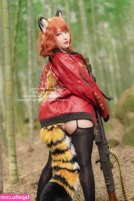 Fantasy Factory [ fantasy-factory ] - Would you like to see some sweat-videos after latex shootings