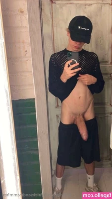 aleksandrrammfree - Who’s going make me a freak tonight😈