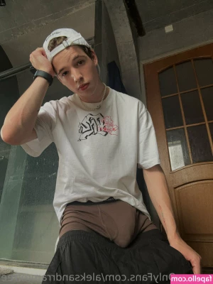 aleksandrrammfree - Check your DM s for all my solo content tonight  Twerking  strip