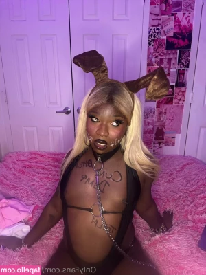 zayasroom - Shot a HOT 8 minute blowjob video tonight    lmk if you want to see