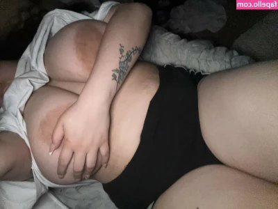 Lalenoraaa [ lalenoraaa-2 ] - I hope this will get your attention  babe