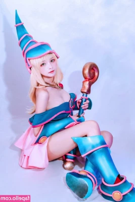 Mingmihoo - Juicy ass