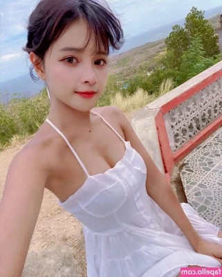 Mingmihoo - Stuck at work but I can’t stop thinking about what Daddy’s gonna