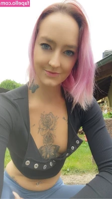 hot_craxy_29 [ hot-craxy-29 ] - I can be so mean!😈
