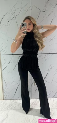 Shania Geiss [ shania-geiss ] - Feel free to ask questions I also do request in my limit though lol