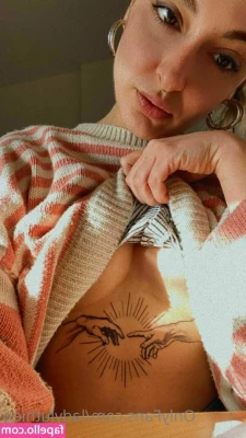 ladyluthien - 💦 Wet wild Wednesday💦 This wet lil pussy needs to get wild