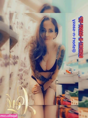kinkymeaggy - Argentine Girl      tuchinitahot18    wait for your order daddy  