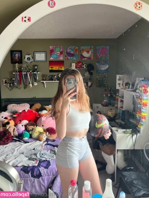 mariadeville - You'll be so hard watching me walk around like this 🍆