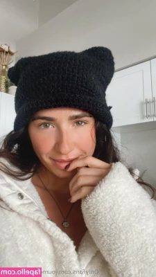 journeywithgemma - So tired   someone message me