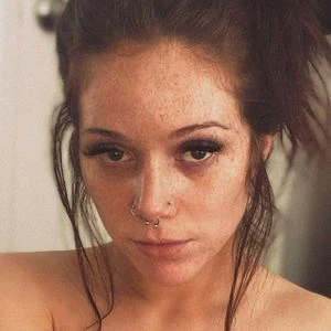 Karely Ruiz