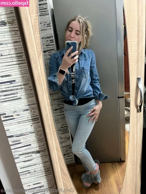 sunanastasia - Splish splash I will have me a bath   What fun can I get up to today