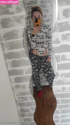 sunanastasia - Enjoy this hilarious clip of me trying to figure out how to film on