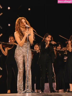 Shakira - Where should I travel to next ✈️