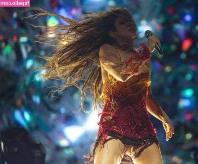 Shakira - Sunday s for the sun